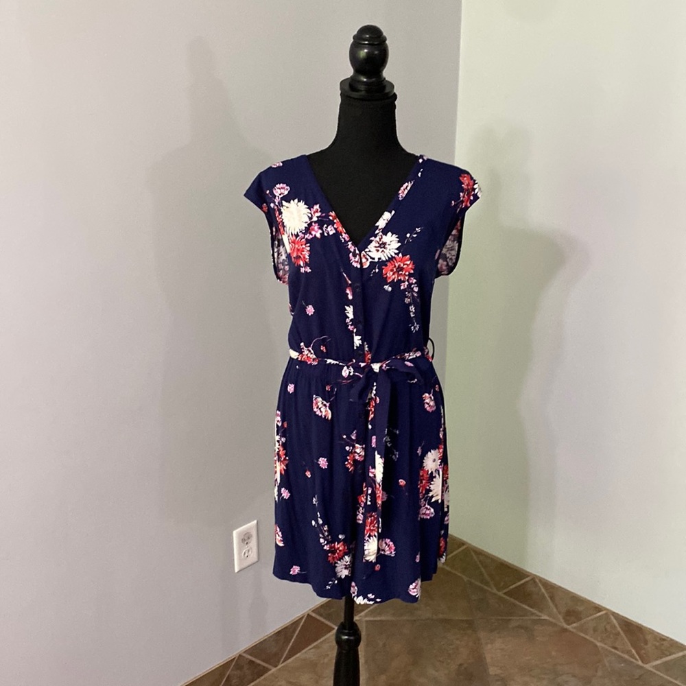Torrid - size 1 navy floral romper